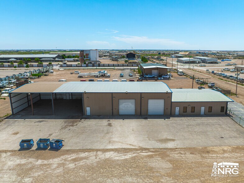 1101 S County Road 1302, Midland, TX à louer - Photo du bâtiment - Image 3 de 18