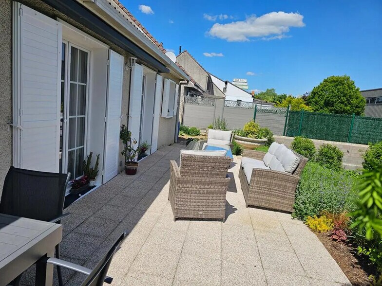 Local d'activités dans Lesménils à vendre - Photo du bâtiment - Image 2 de 10