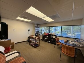 4905 W Laurel St, Tampa, FL for lease Interior Photo- Image 2 of 4