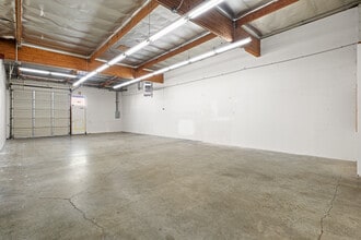 4002-4014 148th Ave NE, Redmond, WA for lease Interior Photo- Image 2 of 21