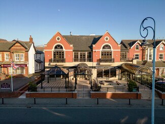 Plus de détails pour 21-23 Wood St, Lytham St Annes - Commerce de détail à louer