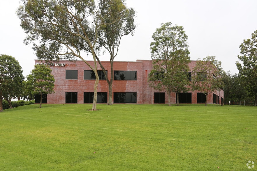 3 Corporate Plaza Dr, Newport Beach, CA for lease - Building Photo - Image 3 of 9