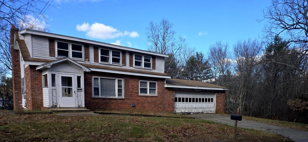 723 Dedham St, Wrentham, MA for sale - Primary Photo - Image 1 of 18