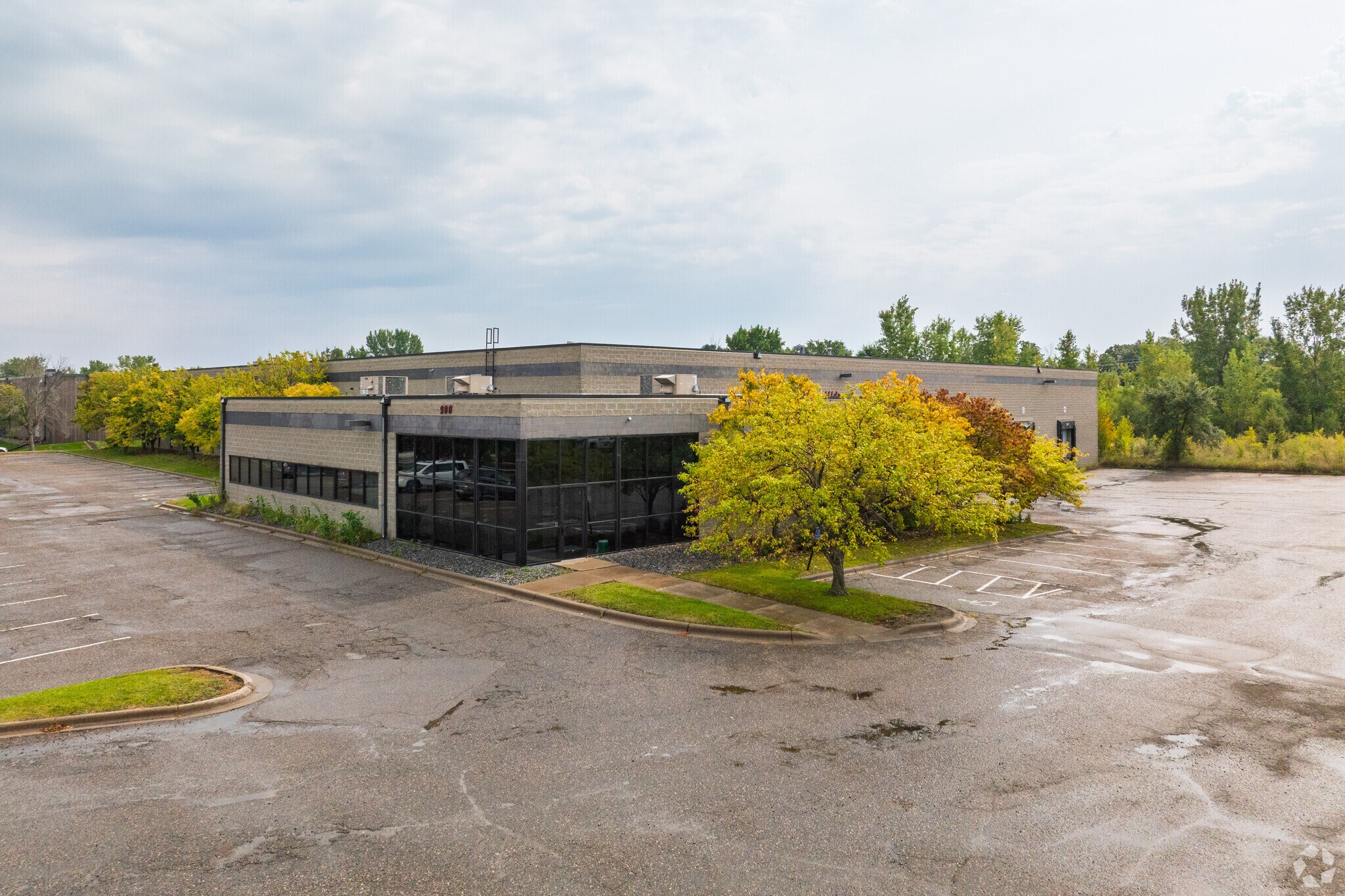 900 Mckinley St, Anoka, MN à vendre Photo du bâtiment- Image 1 de 5