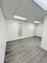 2109 London Line, Sarnia, ON à louer Photo intérieure- Image 2 de 6