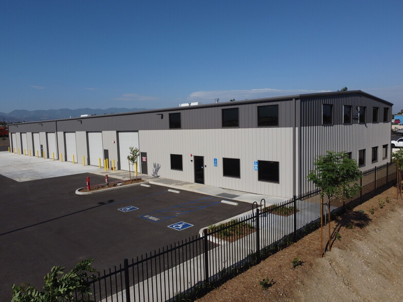 15122 Ceres Ave, Fontana, CA for lease - Building Photo - Image 2 of 9