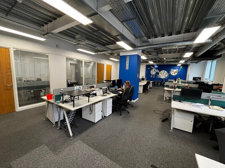 13-23 King Square Ave, Bristol à vendre - Photo intérieure - Image 3 de 8