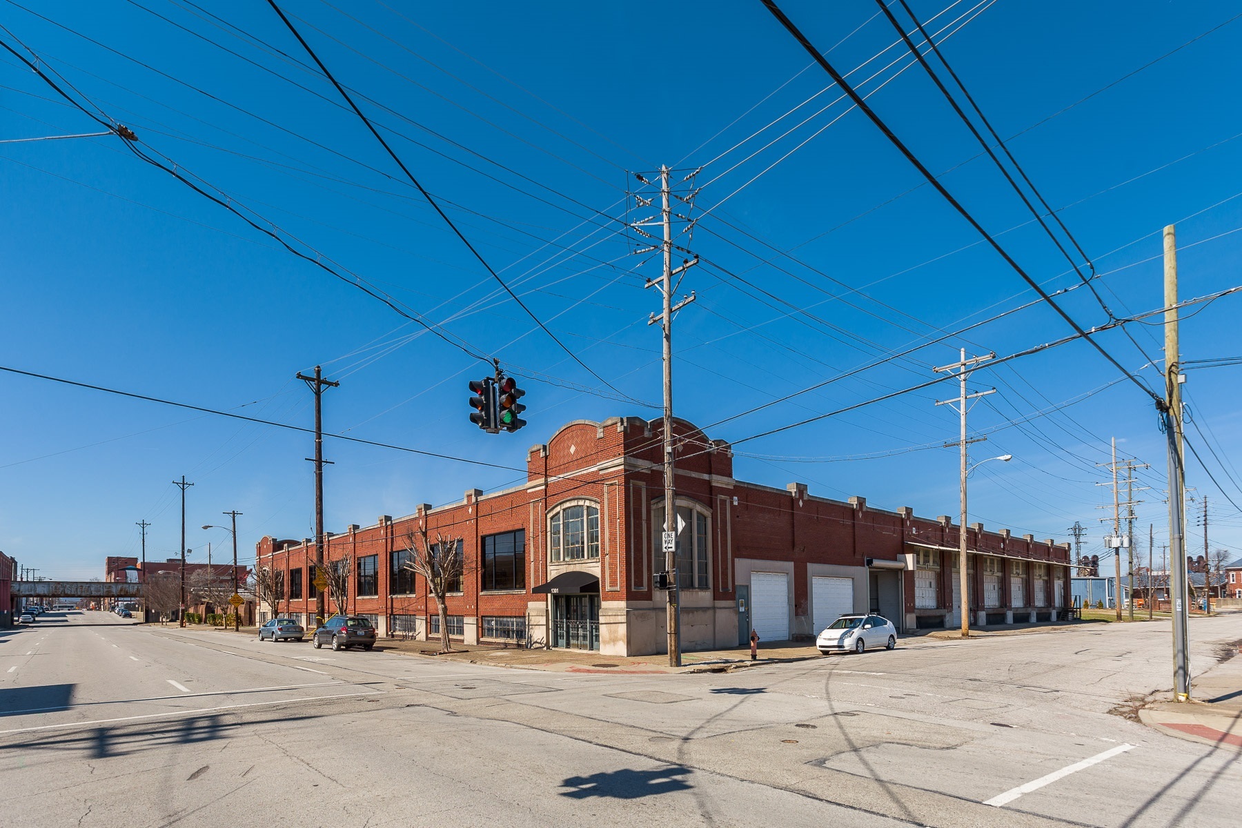 1301 W Main St, Louisville, KY à vendre Photo du b timent- Image 1 de 7