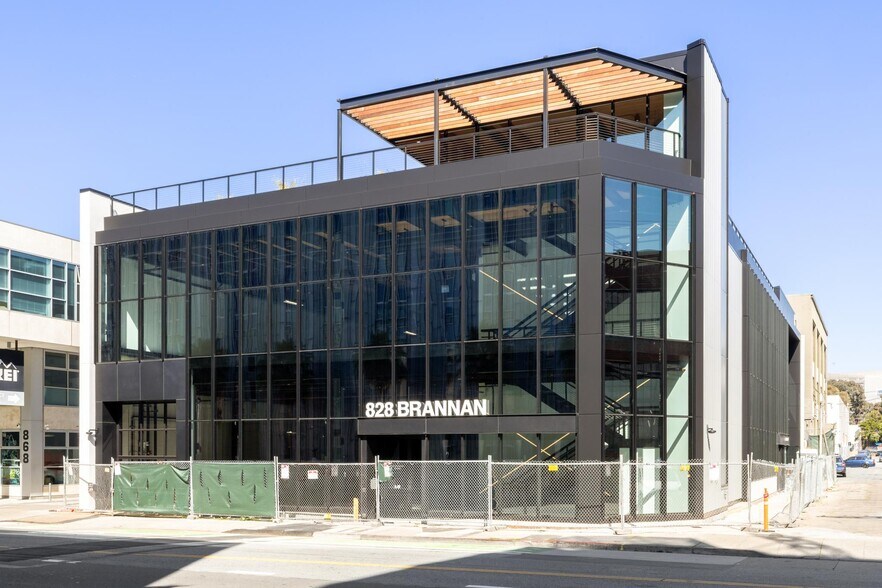 828 Brannan St, San Francisco, CA à louer - Photo du bâtiment - Image 1 de 16