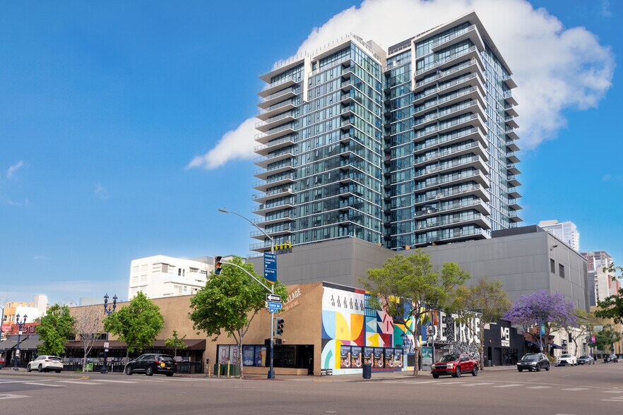 930 Market St, San Diego, CA à louer - Photo du bâtiment - Image 2 de 9