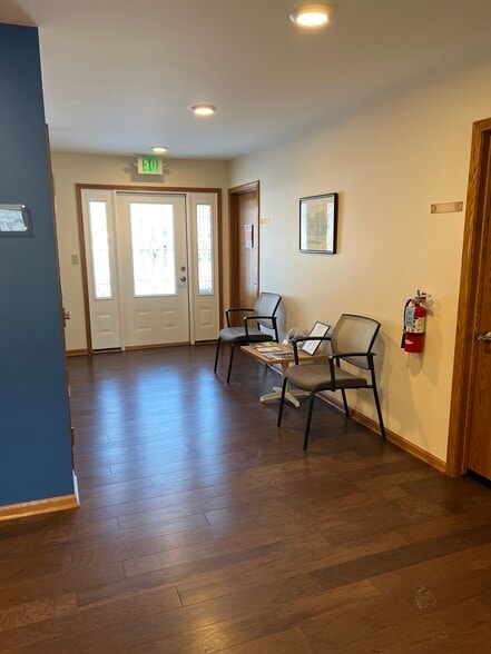 1002 N Eaton St, Albion, MI for sale - Interior Photo - Image 2 of 8