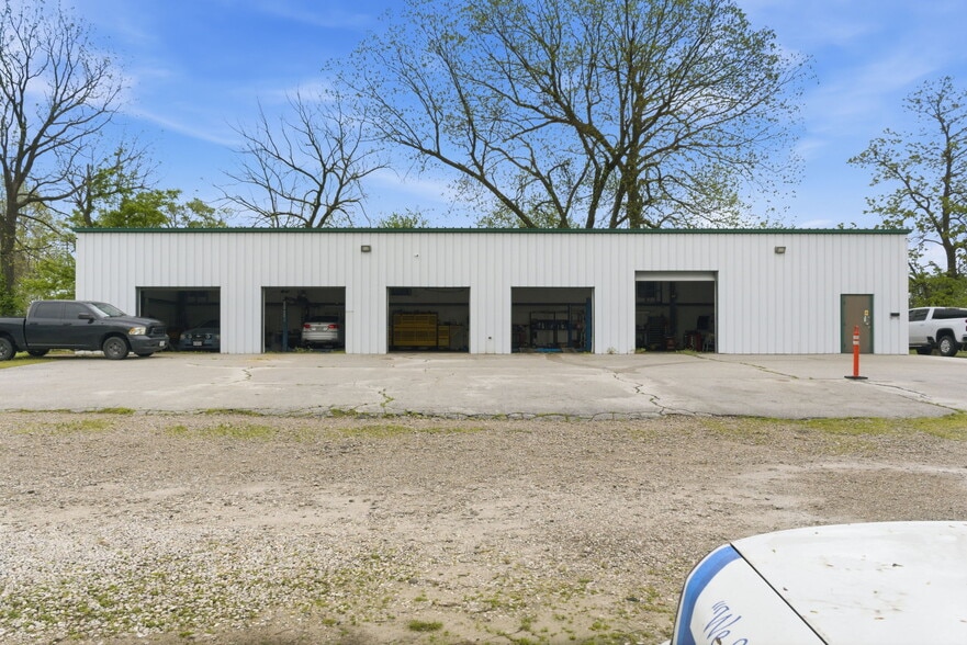 1525 E Florida St, Springfield, MO for sale - Building Photo - Image 2 of 34