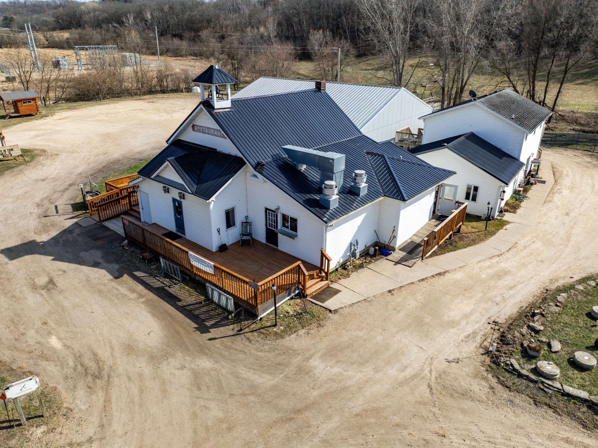 26225 State Highway 71, Wilton, WI à vendre Photo du bâtiment- Image 1 de 33