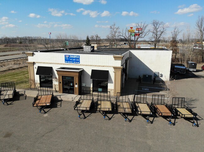 More details for 9541 152nd Ave NE, Forest Lake, MN - Retail for Sale