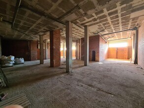 Retail in Figueres, Gerona for lease Interior Photo- Image 2 of 3