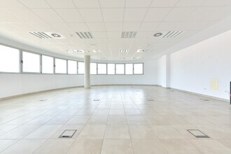 Calle de los Arcos, 3, Tomares, Sevilla for lease Interior Photo- Image 2 of 3