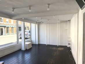 37 West St, Marlow for lease Interior Photo- Image 1 of 1