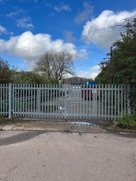 119 Provost Way, Luton for lease - Building Photo - Image 3 of 3