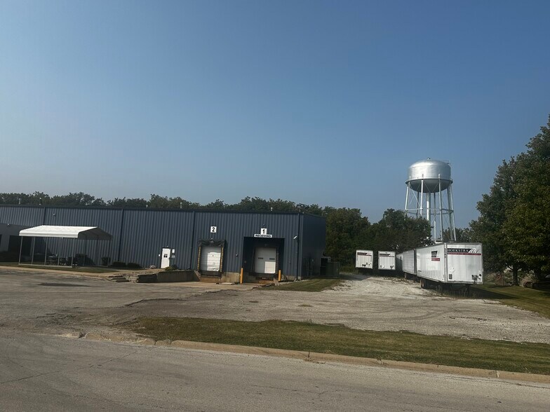 655 Mulberry, Manteno, IL à vendre - Photo du bâtiment - Image 2 de 7