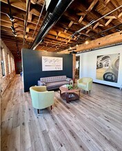1525 W Homer St, Chicago, IL for lease Interior Photo- Image 2 of 17