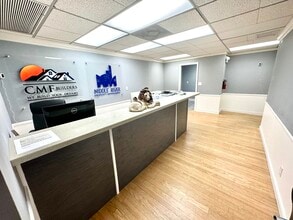 1995 E Oakland Park Blvd, Fort Lauderdale, FL for lease Interior Photo- Image 1 of 10