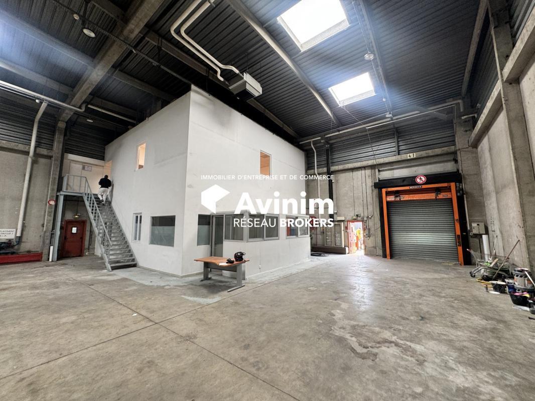 Industrial in Bobigny for lease Building Photo- Image 1 of 5