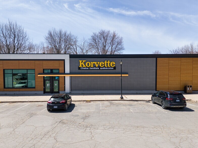 200 Pl Du 21-Mars, Nicolet, QC à vendre - Photo du bâtiment - Image 3 de 11
