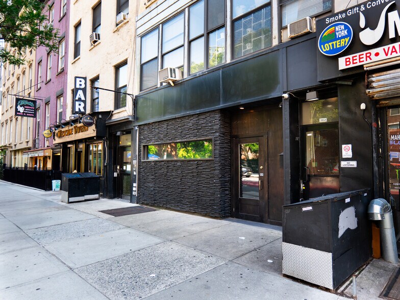 362 W 23rd St, New York, NY à louer - Photo du bâtiment - Image 2 de 18