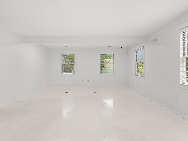 14 Mimidis Ln, Swannanoa, NC à vendre - Photo intérieure - Image 3 de 102