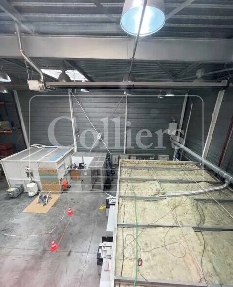 Flex in Aix-en-Provence for lease - Interior Photo - Image 3 of 13