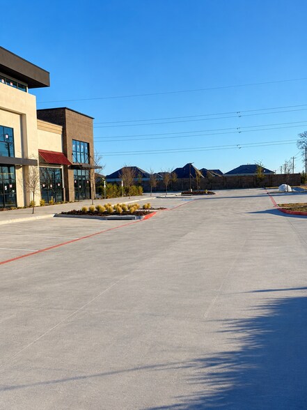 10010 Coit Rd, Frisco, TX à louer - Photo du bâtiment - Image 3 de 4