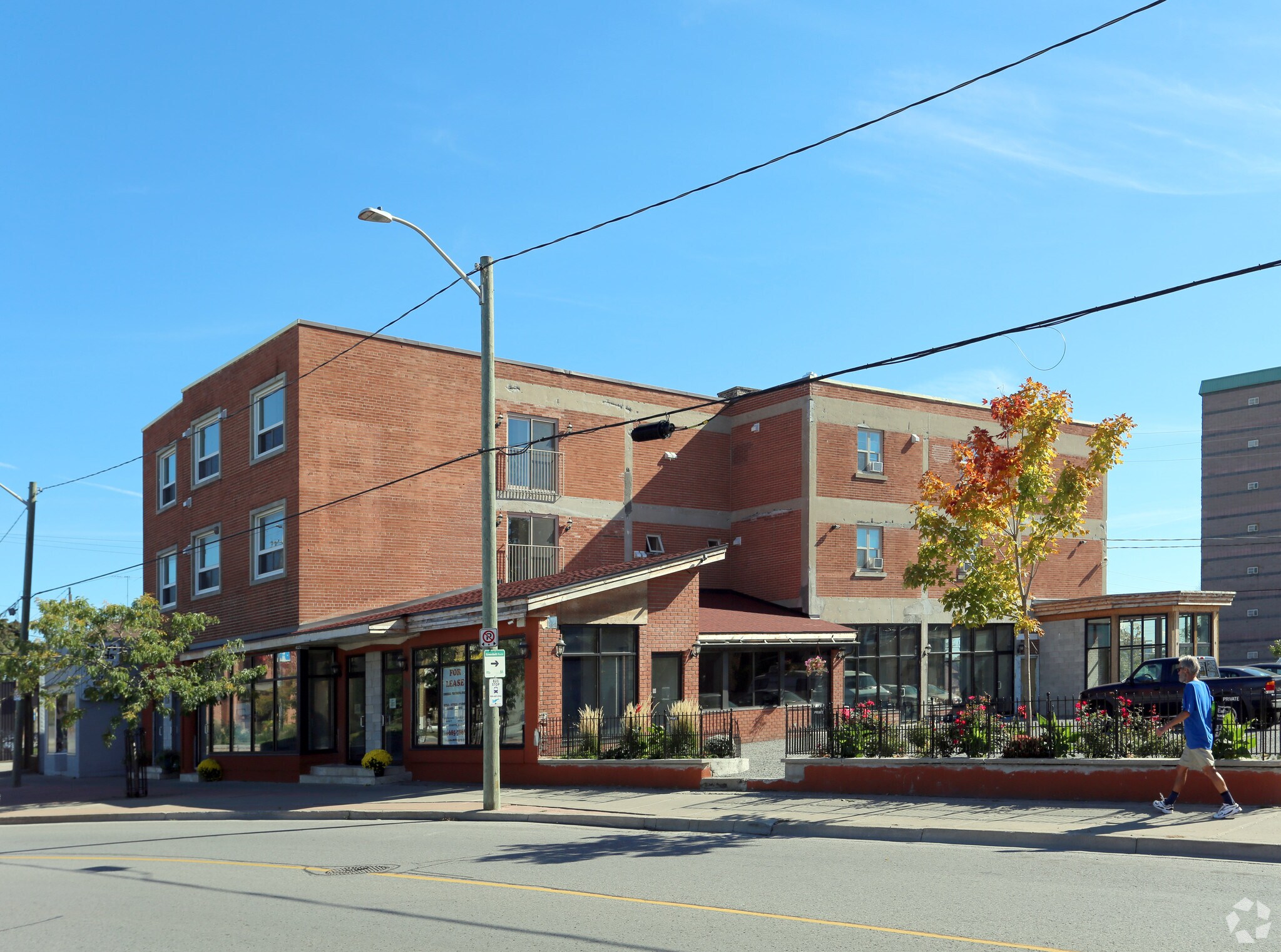 88 Queenston St, St Catharines, ON à vendre Photo principale- Image 1 de 1