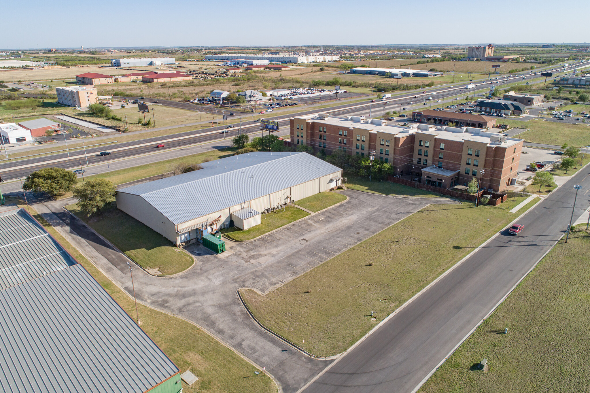 2460 S Interstate 35, San Marcos, TX for lease Building Photo- Image 1 of 11