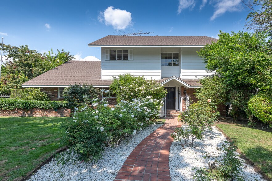 12455 Sarah St, Studio City, CA à louer - Photo du bâtiment - Image 2 de 43