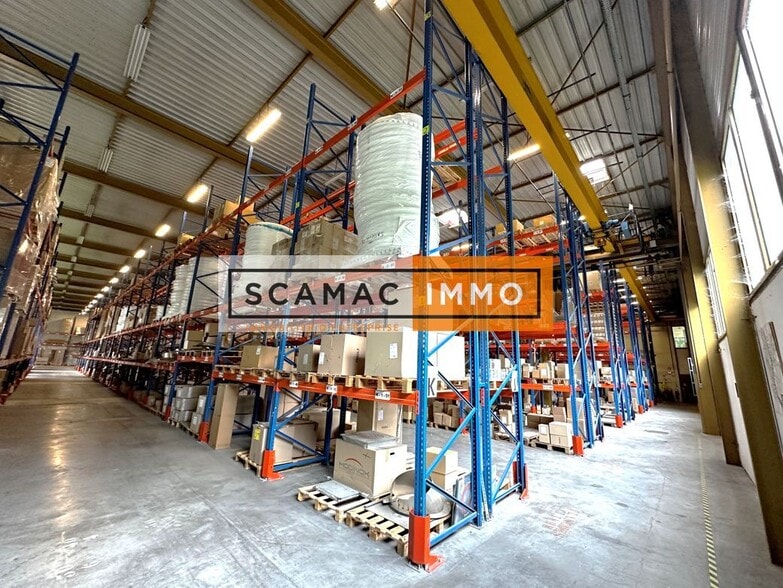 Industrial in Croissy-Beaubourg for lease - Interior Photo - Image 3 of 11