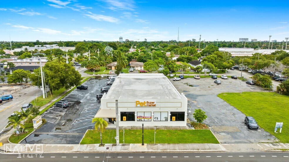 2111 N Federal Hwy, Hollywood, FL à louer - Photo du bâtiment - Image 1 de 18