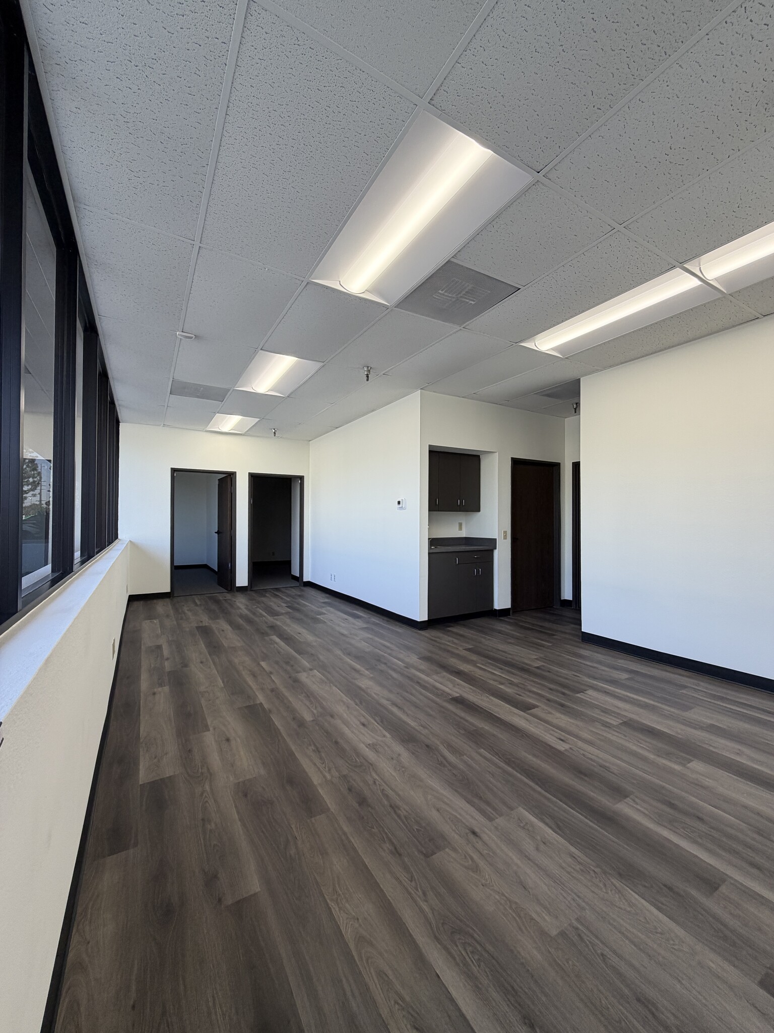 2300-2370 E Artesia Blvd, Long Beach, CA à louer Photo intérieure- Image 1 de 4