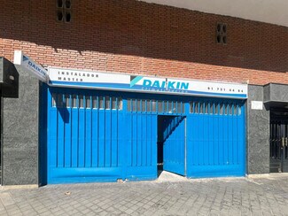 Plus de détails pour Multi-résidentiel à vendre