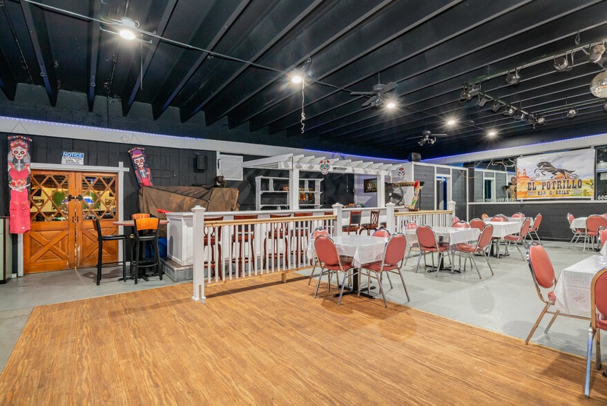 2715 W Ridge Rd, Gary, IN for lease - Interior Photo - Image 2 of 7