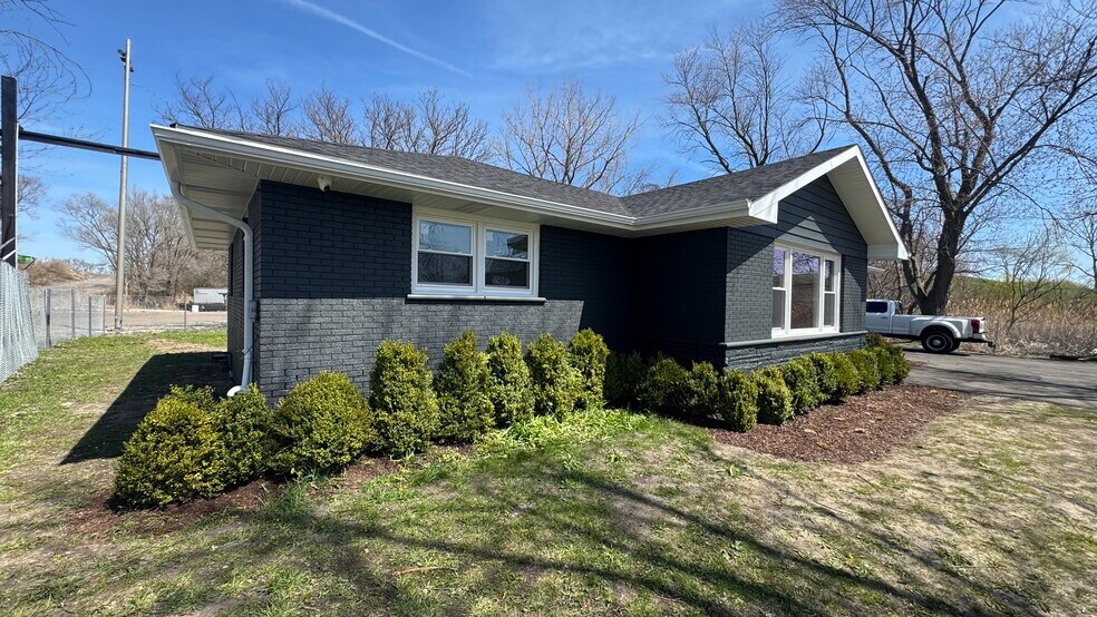 956 E 138th St, Chicago, IL à louer - Photo du bâtiment - Image 3 de 17