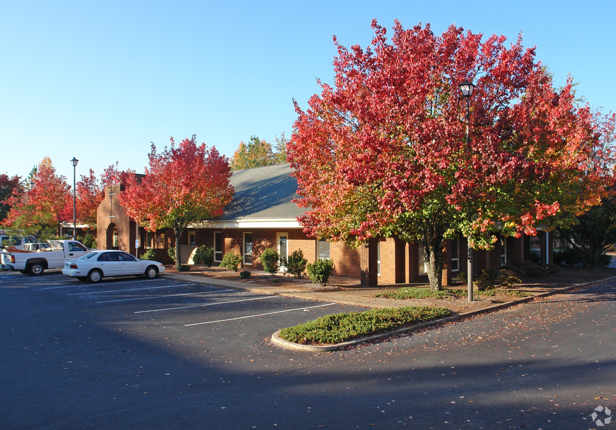 1345 Hembree Rd, Roswell, GA for sale Primary Photo- Image 1 of 15