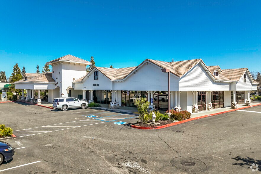 8445 Sierra College Blvd, Roseville, CA for lease - Building Photo - Image 1 of 5