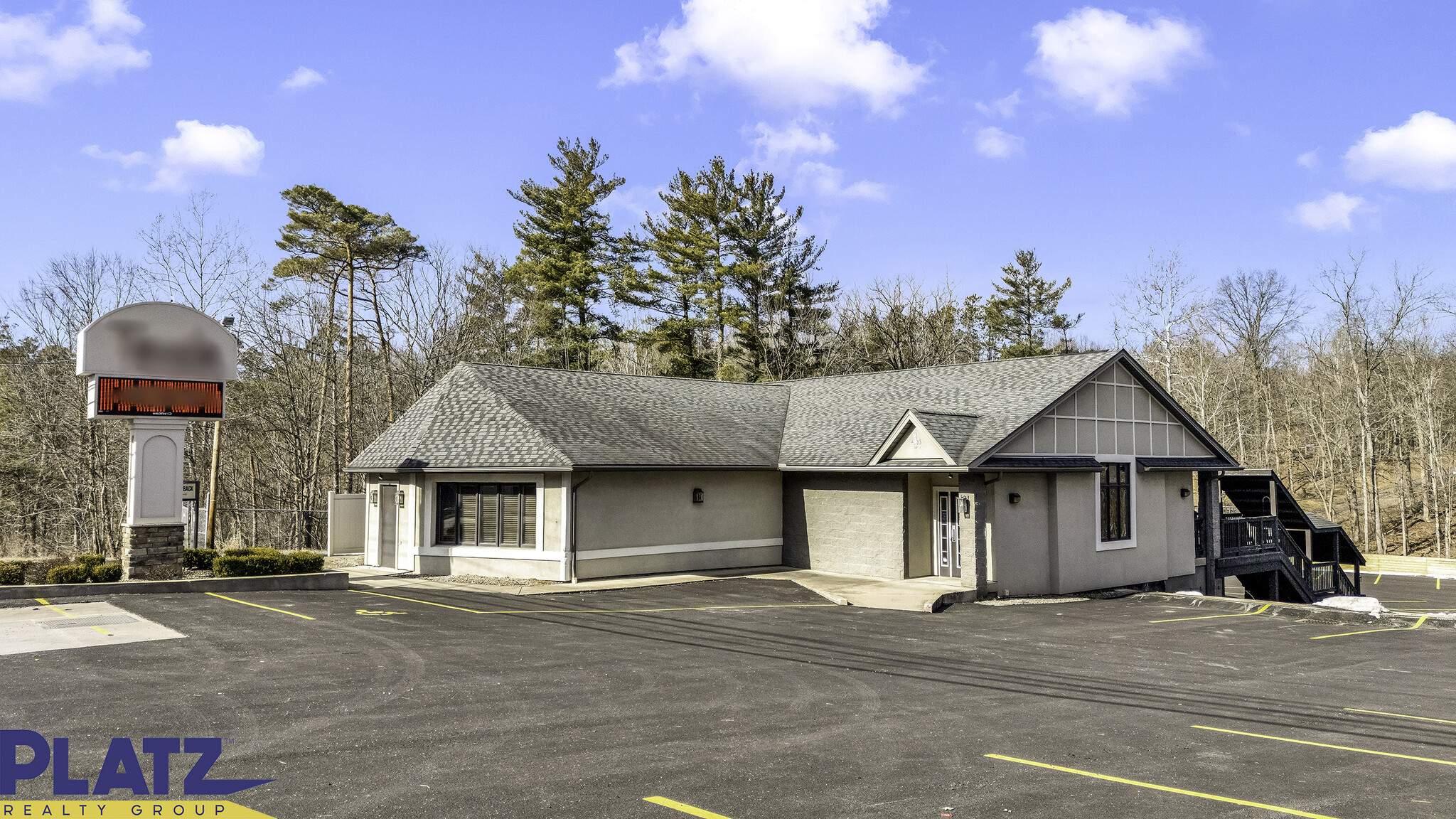 7098 Mahoning Ave, Youngstown, OH for sale Building Photo- Image 1 of 17