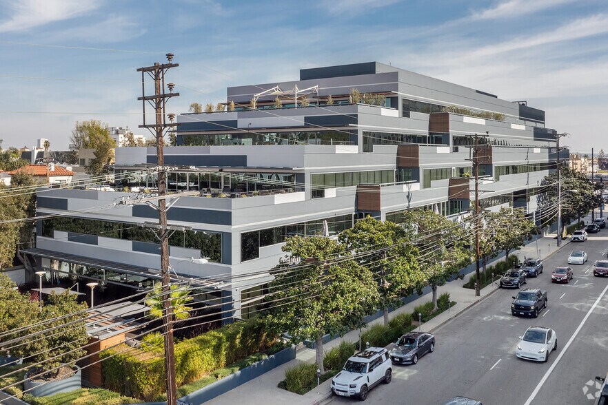 1640 S Sepulveda Blvd, Los Angeles, CA à louer - Photo du bâtiment - Image 1 de 17