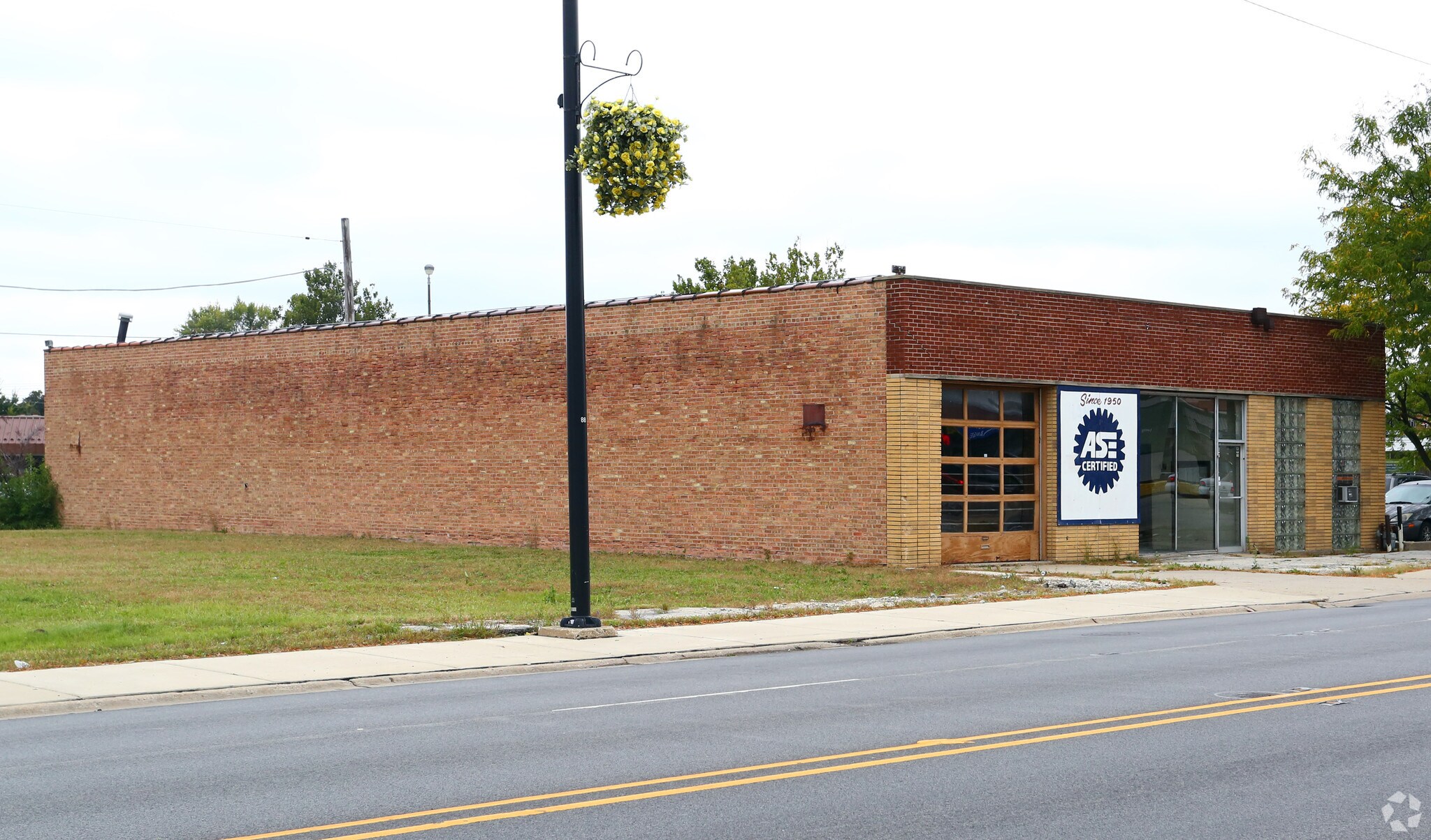 7460 N Milwaukee Ave, Niles, IL for sale Building Photo- Image 1 of 6