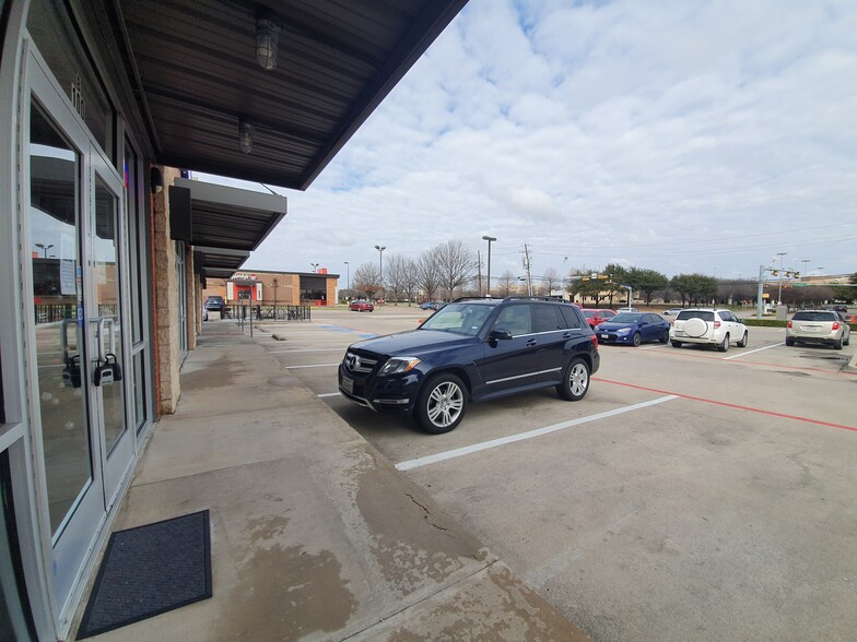 6100 W Park Blvd, Plano, TX for lease - Building Photo - Image 2 of 6