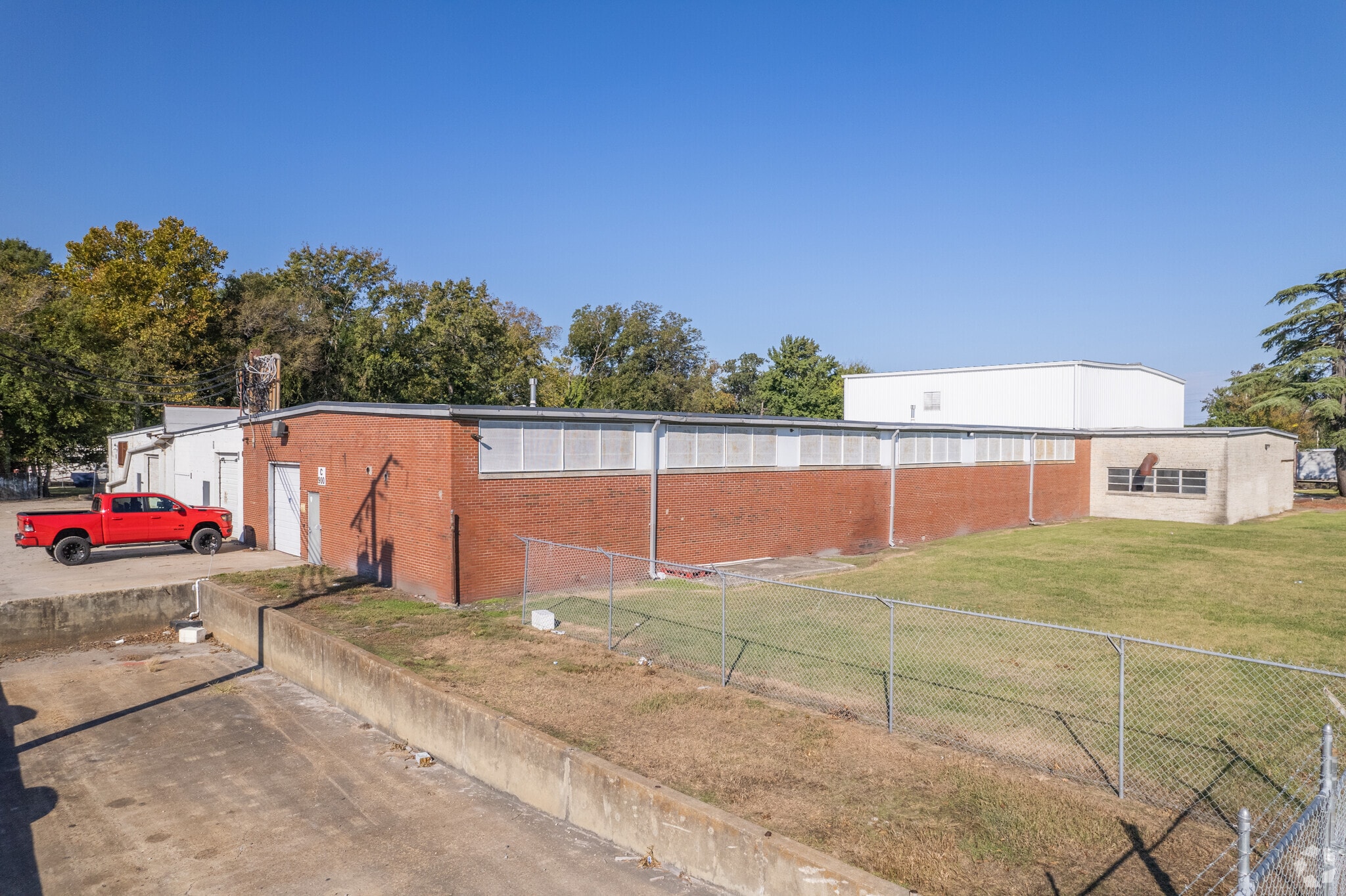 900 Broad St, Portsmouth, VA for lease Primary Photo- Image 1 of 14