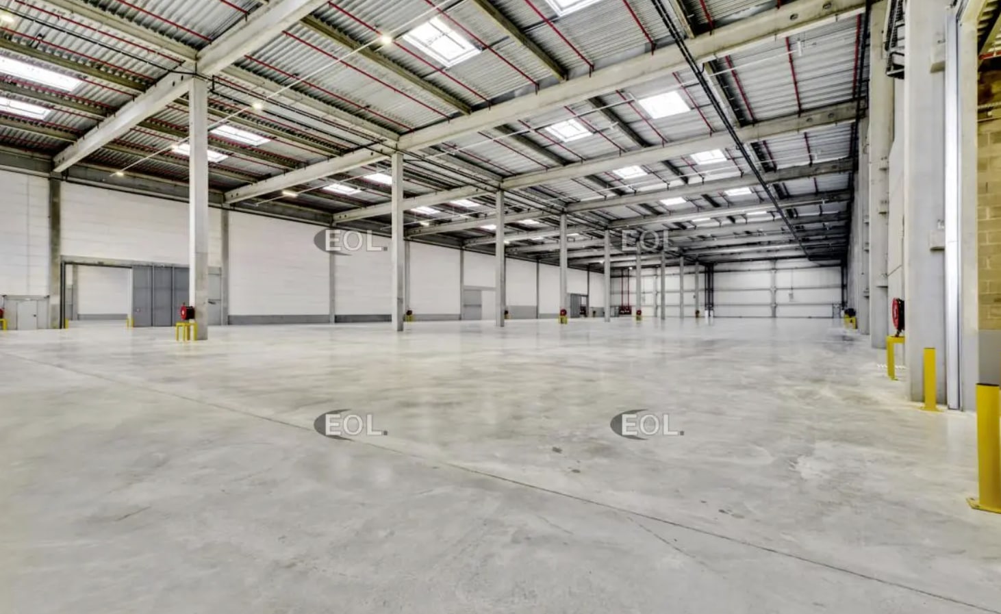 Industriel dans Servon à louer Photo intérieure- Image 1 de 4