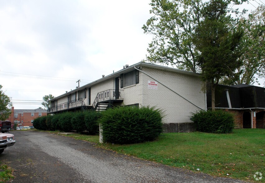 667 Riverview Dr, Columbus, OH à vendre - Photo principale - Image 1 de 2