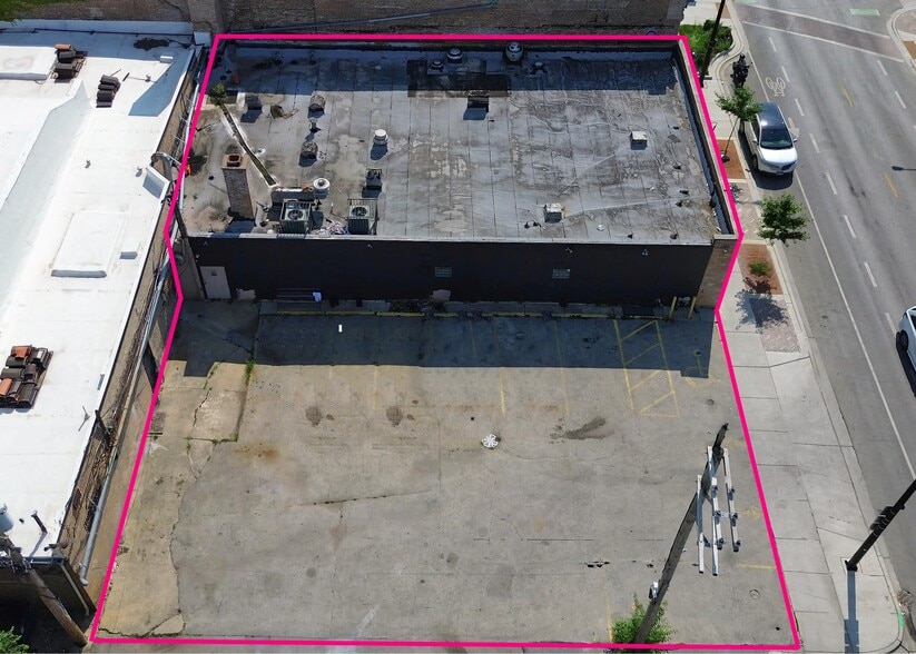 5638 W Chicago Ave, Chicago, IL for sale - Building Photo - Image 3 of 15